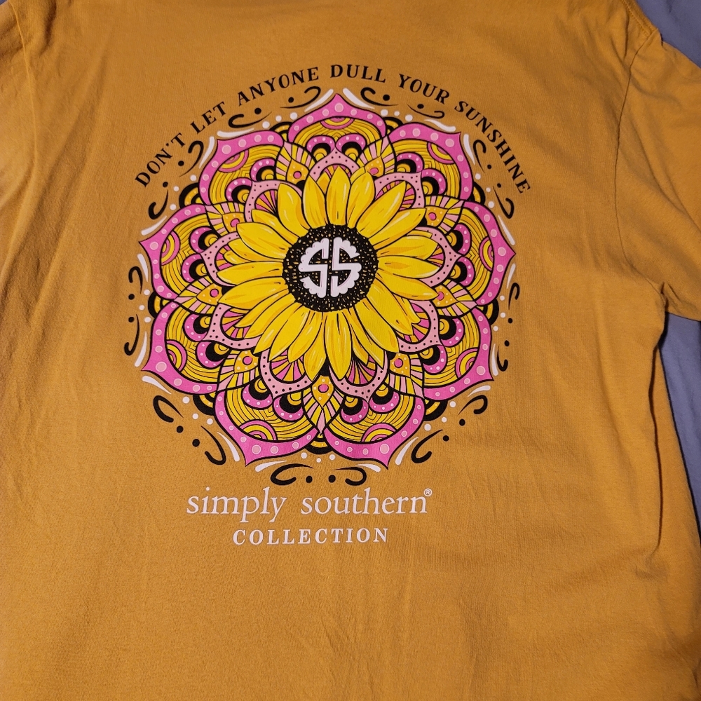 Simply Southern T-Shirt Size Large
